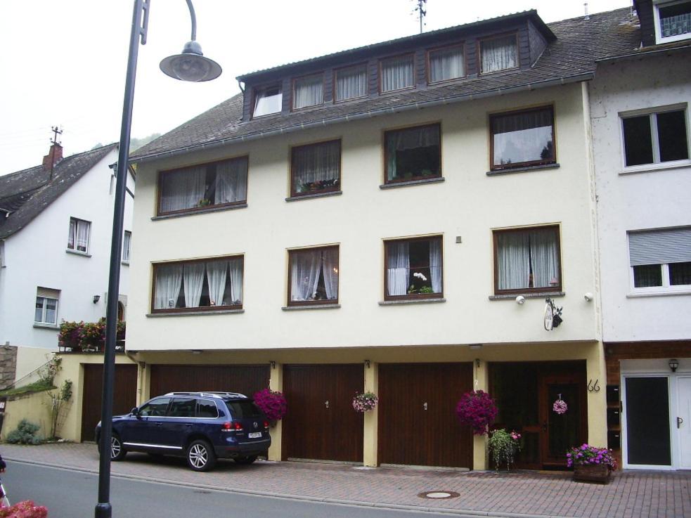 Ferienwohnungen Haus Gisela - Unterkunft Schlossberg Bacharach Eksteriør billede